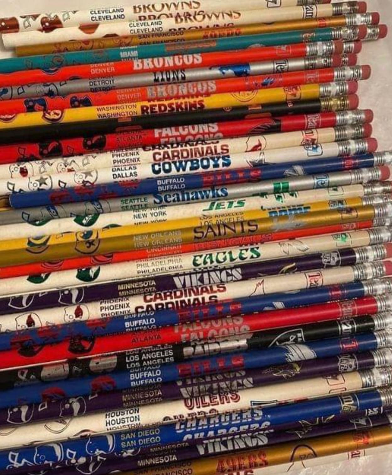 nfl pencils - 6 Cleveland Browns Cleveland Probrowns Cleveland Cleveland 2 San Francisco am Denver Denver berwol Detroit Broncos Lions Detroi Cervets 100 Denver Broncos Washington Washington Redskins Allania Phoenix Phoenix Cardinals Cowboys Dallas Dallas